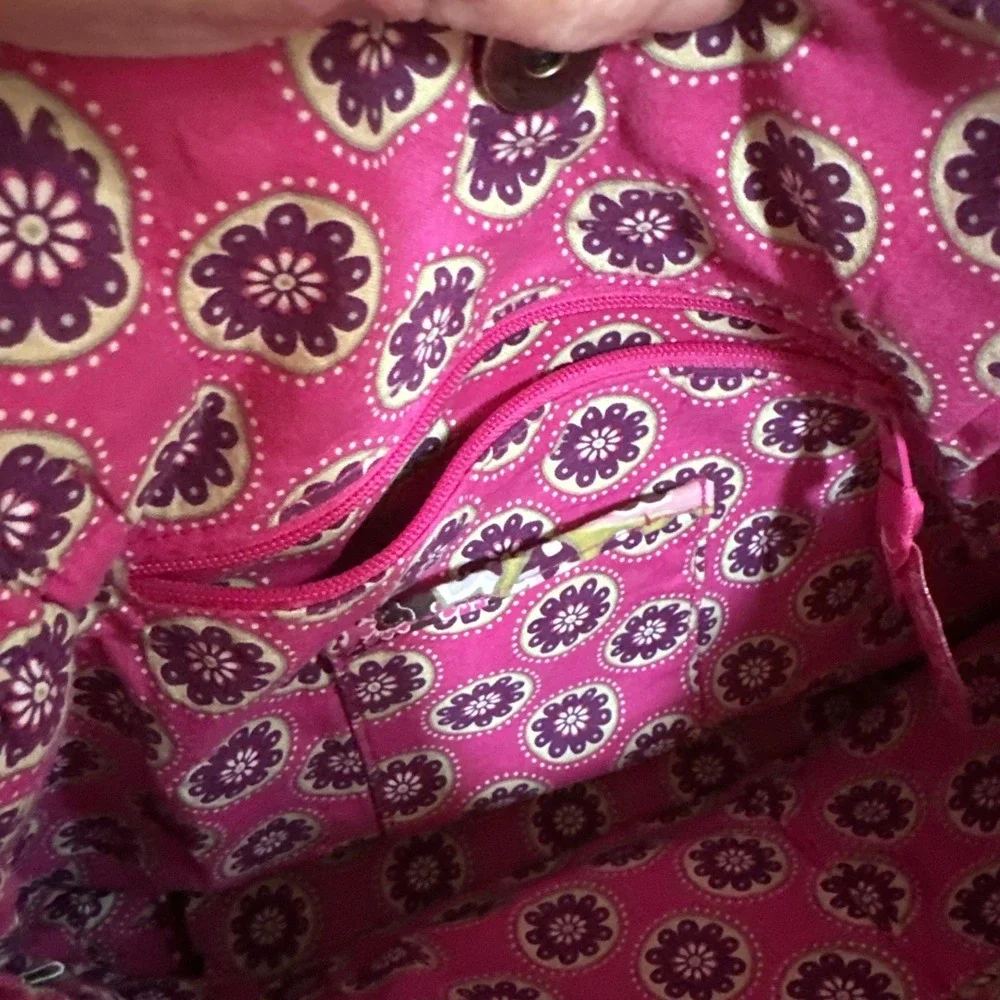 Vera Bradley Retired VERY BERRY PAISLEY Laura Shoulder Bag Pink & Purple